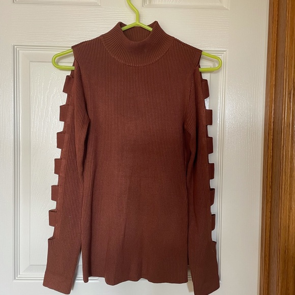 Mocked neck sweater - Picture 1 of 2